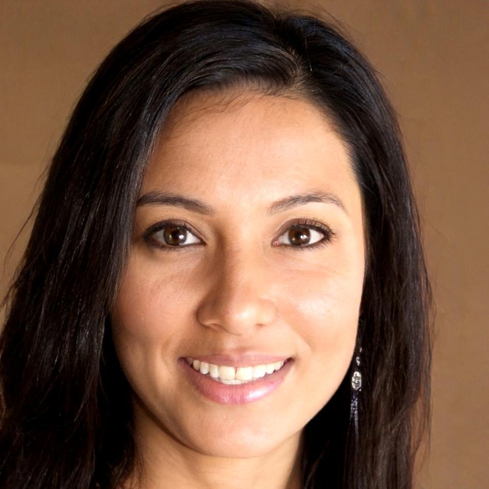 Portret Raluca Enescu